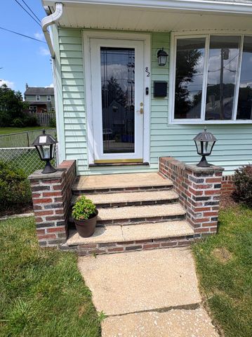 82 2ND AVE, Broomall, PA 19008