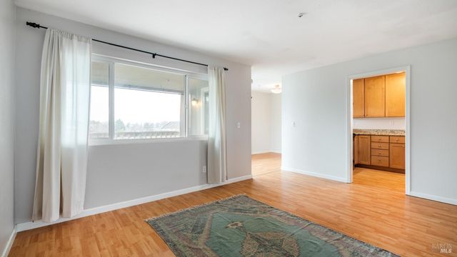 142 Cherry St, Petaluma, CA 94952