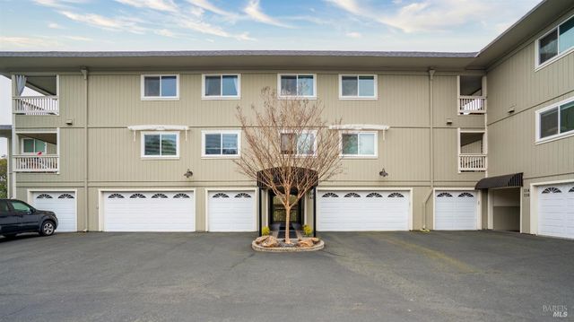 142 Cherry St, Petaluma, CA 94952