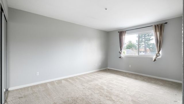 142 Cherry St, Petaluma, CA 94952