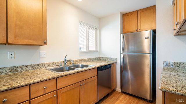 142 Cherry St, Petaluma, CA 94952