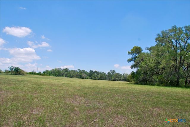 2116 Langdon Road, Weimar, TX 78962