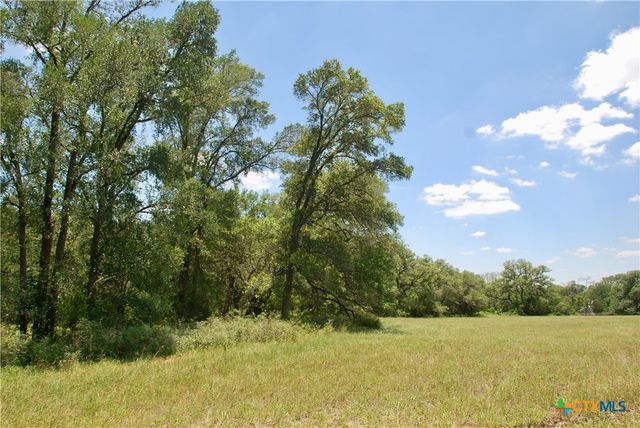 2116 Langdon Road, Weimar, TX 78962