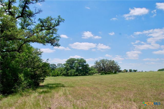 2116 Langdon Road, Weimar, TX 78962