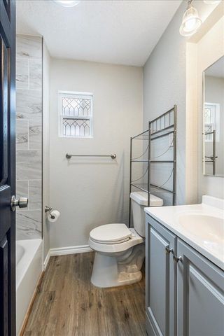 1704 SW McKinley Ave, Lawton, OK 73501