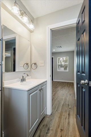 1704 SW McKinley Ave, Lawton, OK 73501