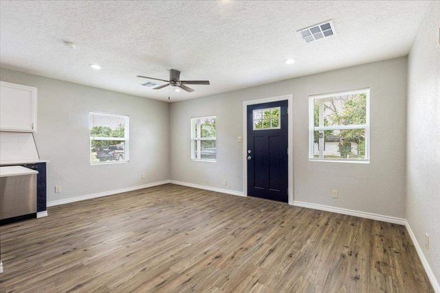1704 SW McKinley Ave, Lawton, OK 73501