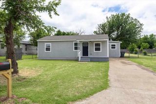 1704 SW McKinley Ave, Lawton, OK 73501