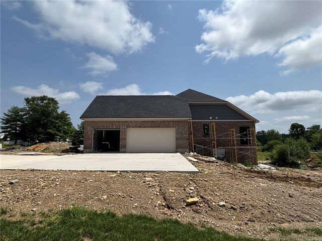 613 Christopher Drive, Centerville, OH 45458