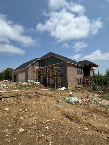613 Christopher Drive, Centerville, OH 45458