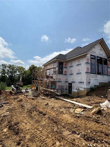 613 Christopher Drive, Centerville, OH 45458