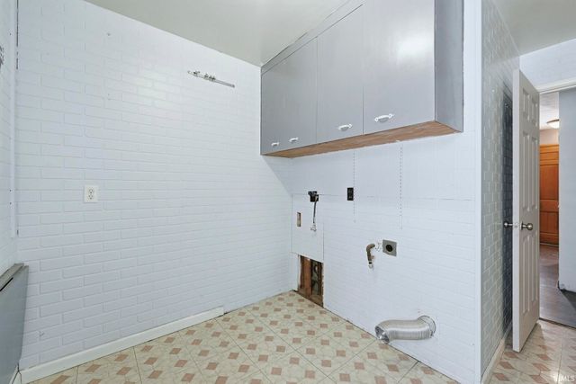 4857 Reed Road, Fort Wayne, IN 46835