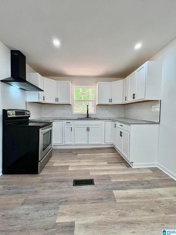 605 PARKER BOULEVARD, Weaver, AL 36277