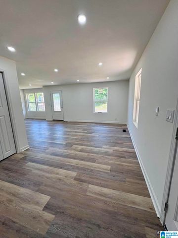 605 PARKER BOULEVARD, Weaver, AL 36277