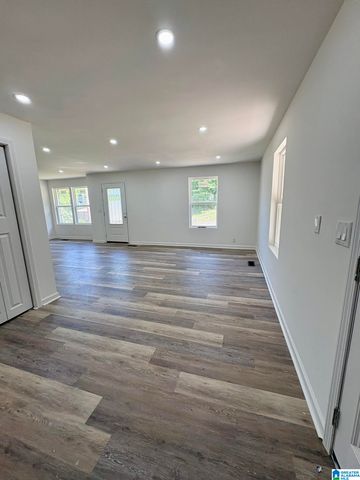 605 PARKER BOULEVARD, Weaver, AL 36277