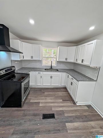 605 PARKER BOULEVARD, Weaver, AL 36277