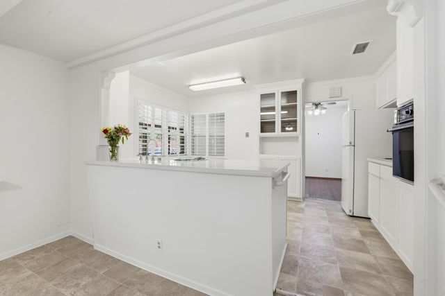 6307 Oakcreek Way, Citrus Heights, CA 95621