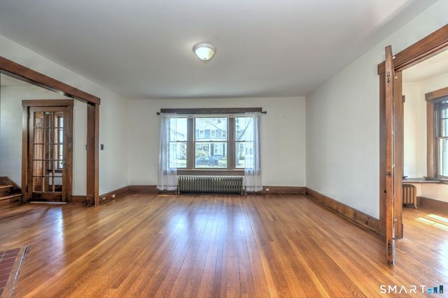 48 Bedford Avenue, Hamden, CT 06517