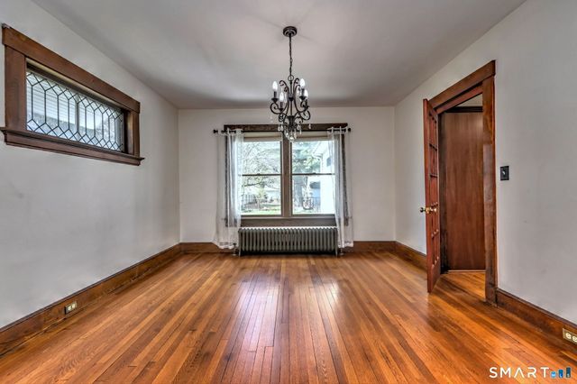 48 Bedford Avenue, Hamden, CT 06517