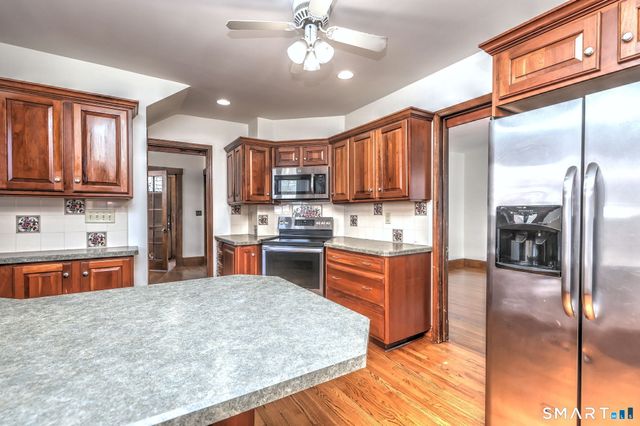 48 Bedford Avenue, Hamden, CT 06517