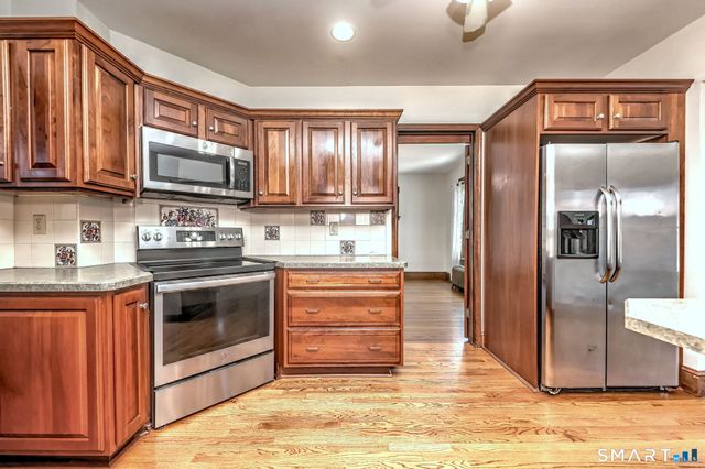 48 Bedford Avenue, Hamden, CT 06517