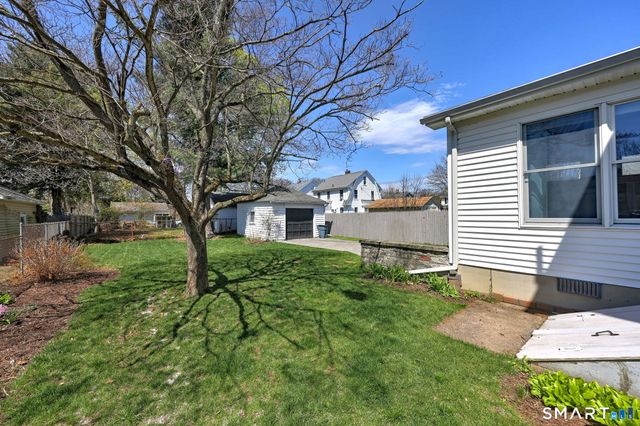 48 Bedford Avenue, Hamden, CT 06517