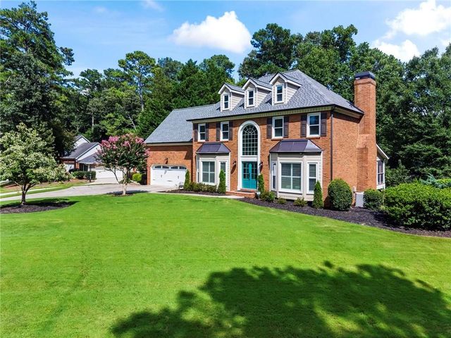 8325 Riverbirch Drive, Roswell, GA 30076