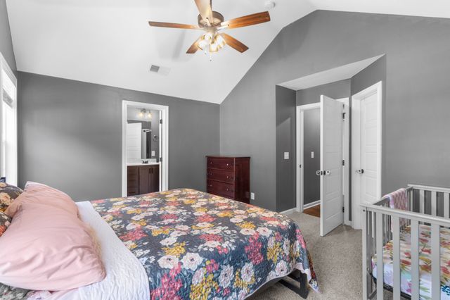 1449 Fredrick Dr, Clarksville, TN 37042