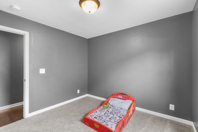 1449 Fredrick Dr, Clarksville, TN 37042