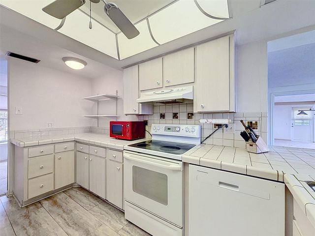 12813 3RD ISLE, Hudson, FL 34667