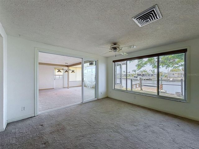 12813 3RD ISLE, Hudson, FL 34667