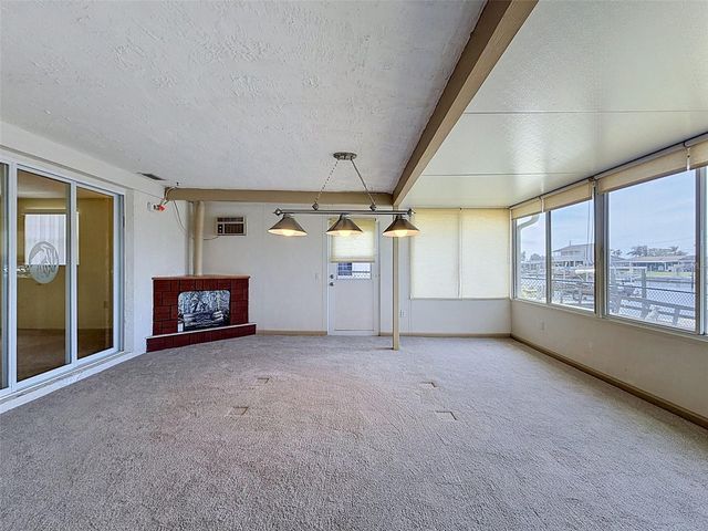 12813 3RD ISLE, Hudson, FL 34667