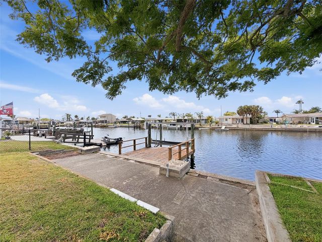 12813 3RD ISLE, Hudson, FL 34667