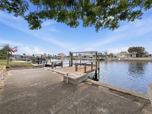 12813 3RD ISLE, Hudson, FL 34667