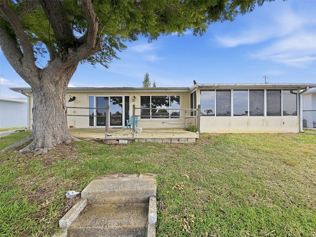 12813 3RD ISLE, Hudson, FL 34667