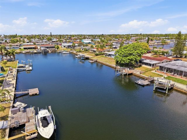 12813 3RD ISLE, Hudson, FL 34667