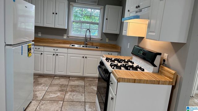 3907 BOOKER STREET, Dolomite, AL 35061
