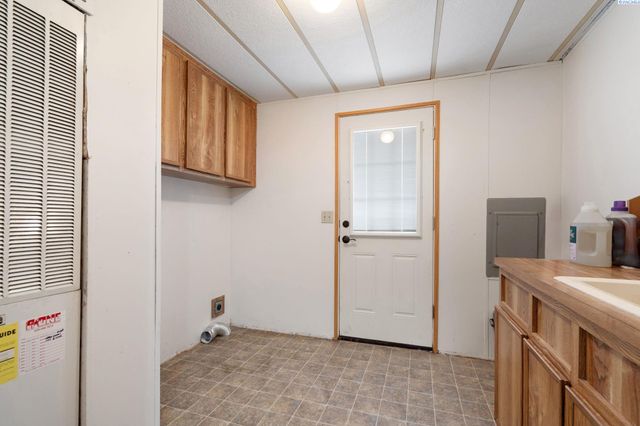 42 Mercury Dr # 42, Richland, WA 99354