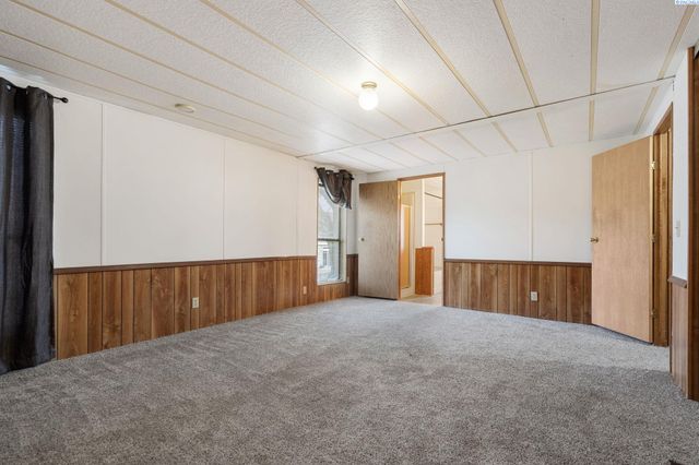 42 Mercury Dr # 42, Richland, WA 99354