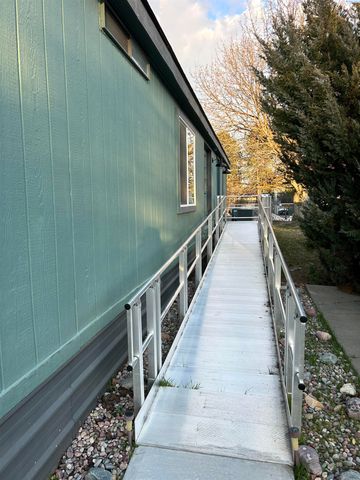 42 Mercury Dr # 42, Richland, WA 99354