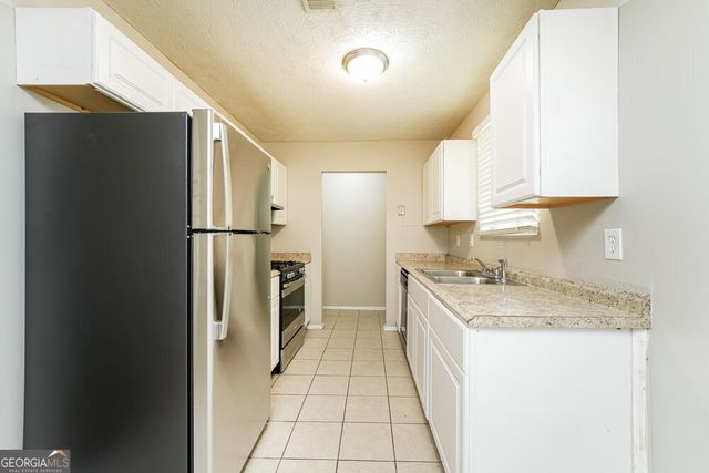 6198 Creekford Drive, Lithonia, GA 30058