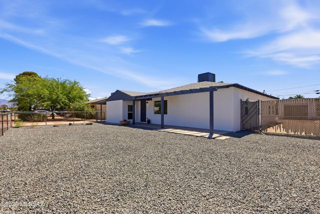 2111 S Miramonte Stravenue, Tucson, AZ 85713
