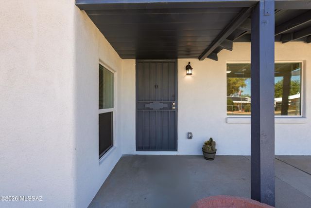 2111 S Miramonte Stravenue, Tucson, AZ 85713