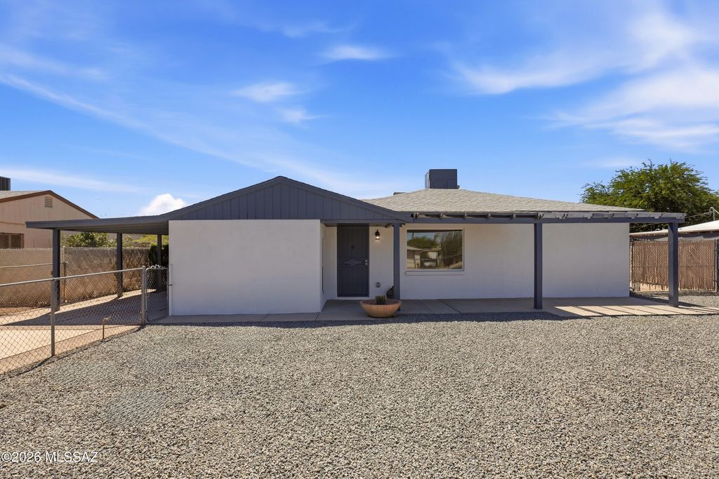 2111 S Miramonte Stravenue, Tucson, AZ 85713