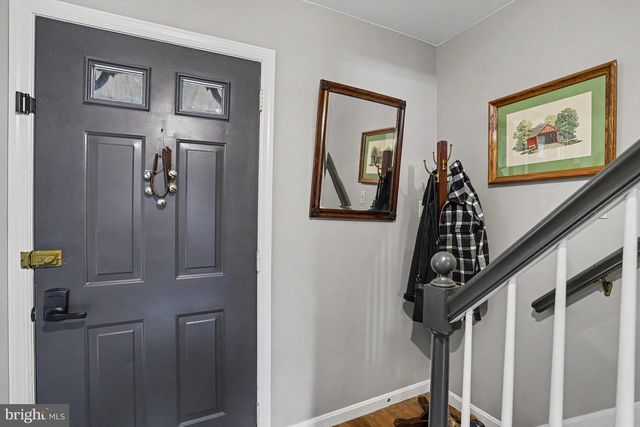 228 CLIFF LN, Elizabethtown, PA 17022