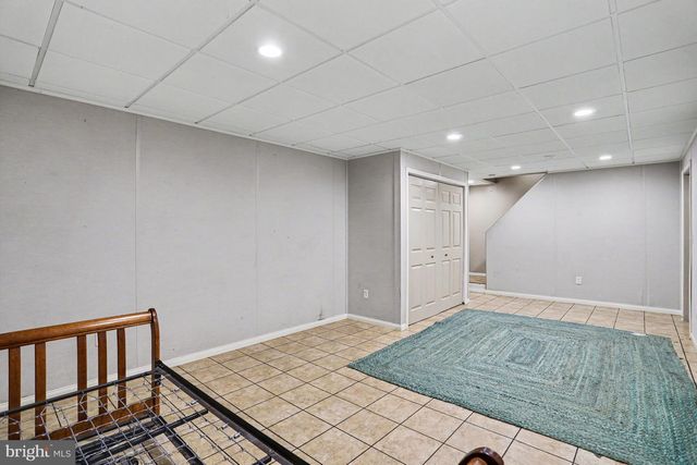 228 CLIFF LN, Elizabethtown, PA 17022