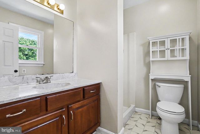 228 CLIFF LN, Elizabethtown, PA 17022