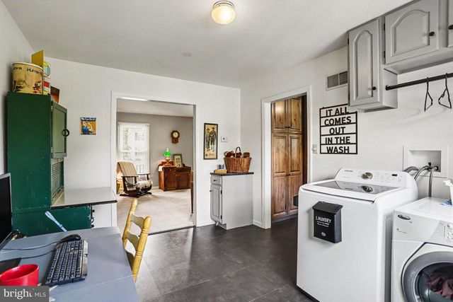 228 CLIFF LN, Elizabethtown, PA 17022