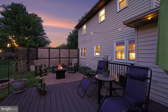 228 CLIFF LN, Elizabethtown, PA 17022