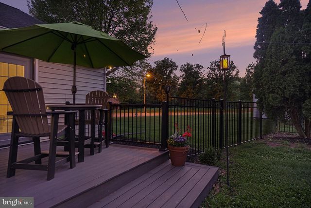 228 CLIFF LN, Elizabethtown, PA 17022